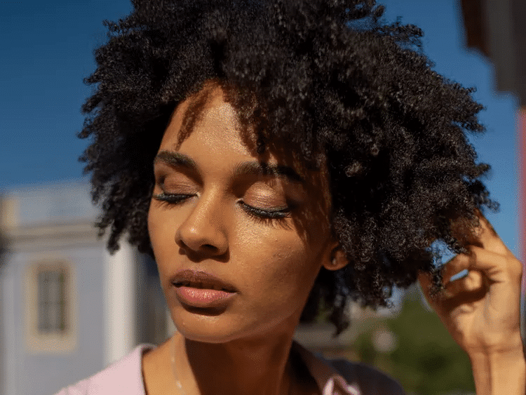 Fluffy Afro Short Hairstyle for Black Women